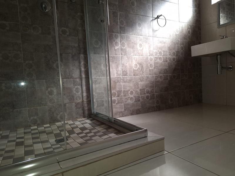 3 Bedroom Property for Sale in Roosevelt Park Gauteng