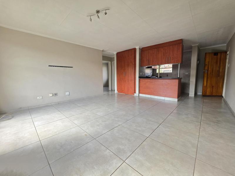 2 Bedroom Property for Sale in Verwoerdpark Gauteng