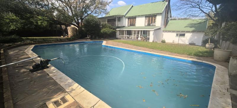 6 Bedroom Property for Sale in Florida Gauteng
