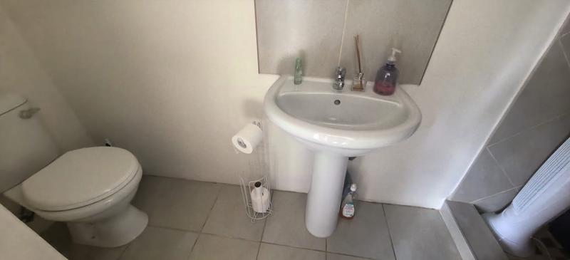 6 Bedroom Property for Sale in Florida Gauteng