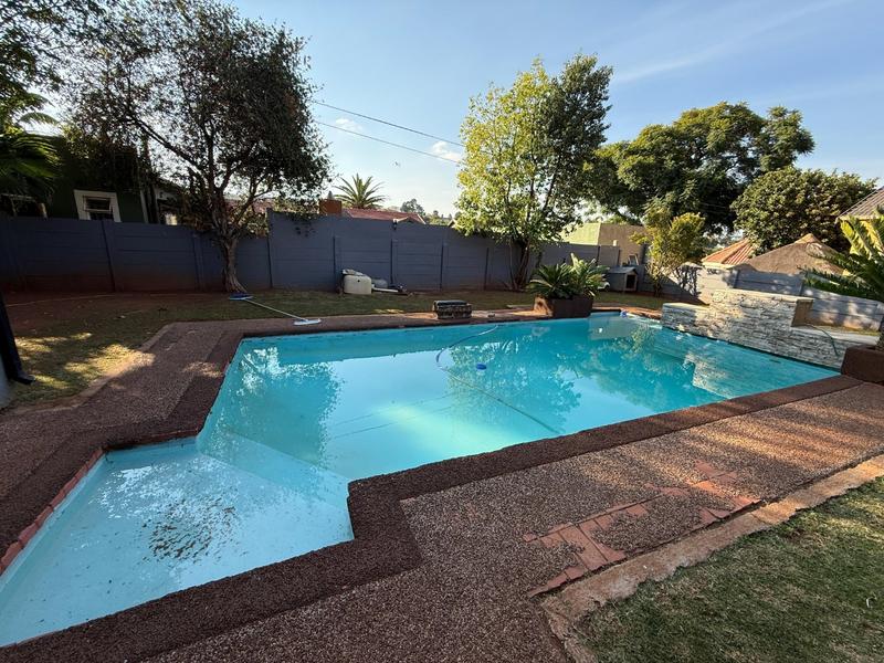 4 Bedroom Property for Sale in Lindhaven Gauteng