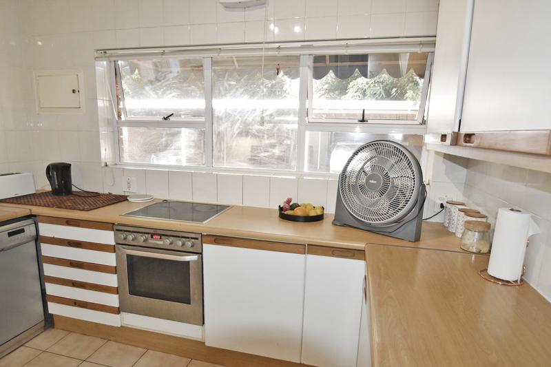 To Let 3 Bedroom Property for Rent in Sandown Gauteng