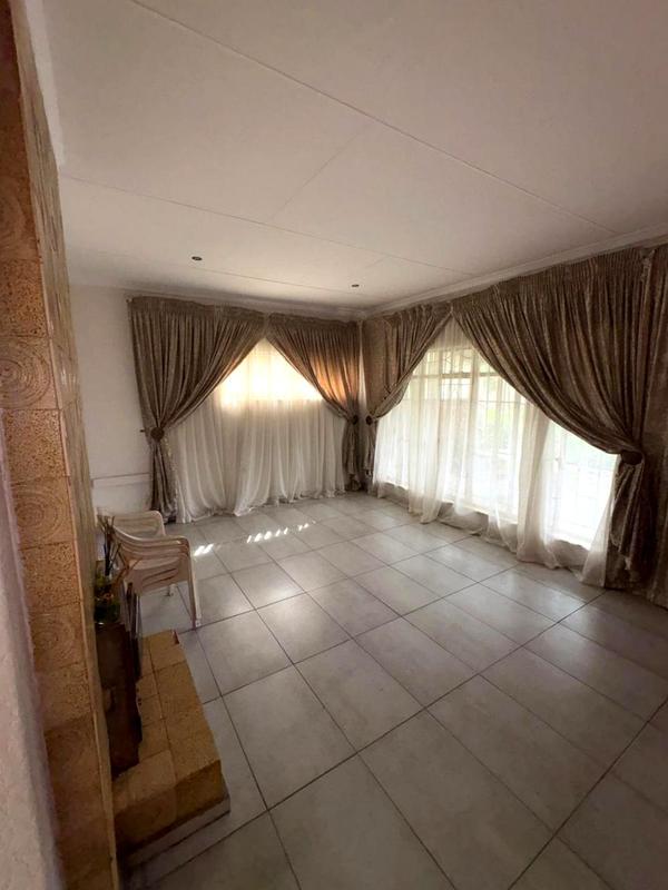 3 Bedroom Property for Sale in Mindalore Gauteng