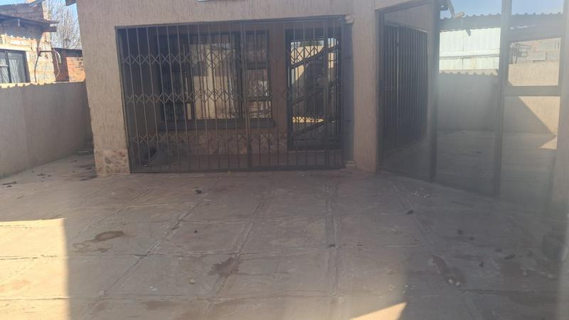2 Bedroom Property for Sale in Katlehong South Gauteng
