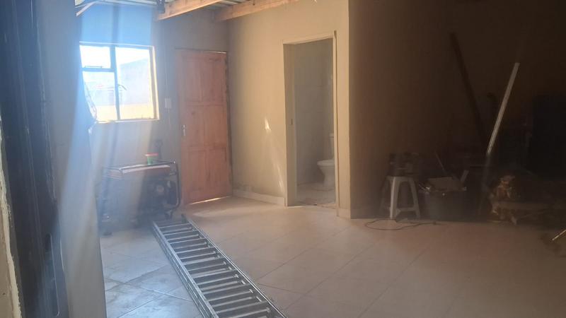2 Bedroom Property for Sale in Katlehong South Gauteng