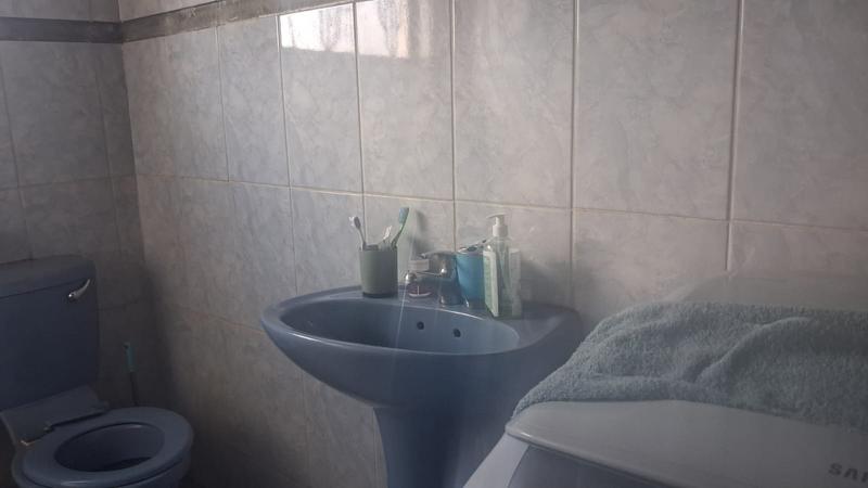 2 Bedroom Property for Sale in Katlehong South Gauteng
