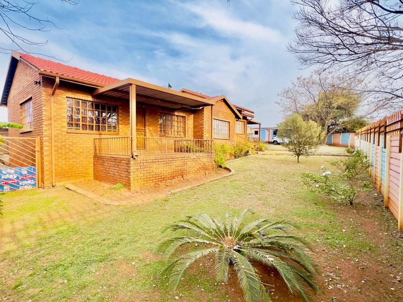 3 Bedroom Property for Sale in Palm Ridge Ext 2 Gauteng