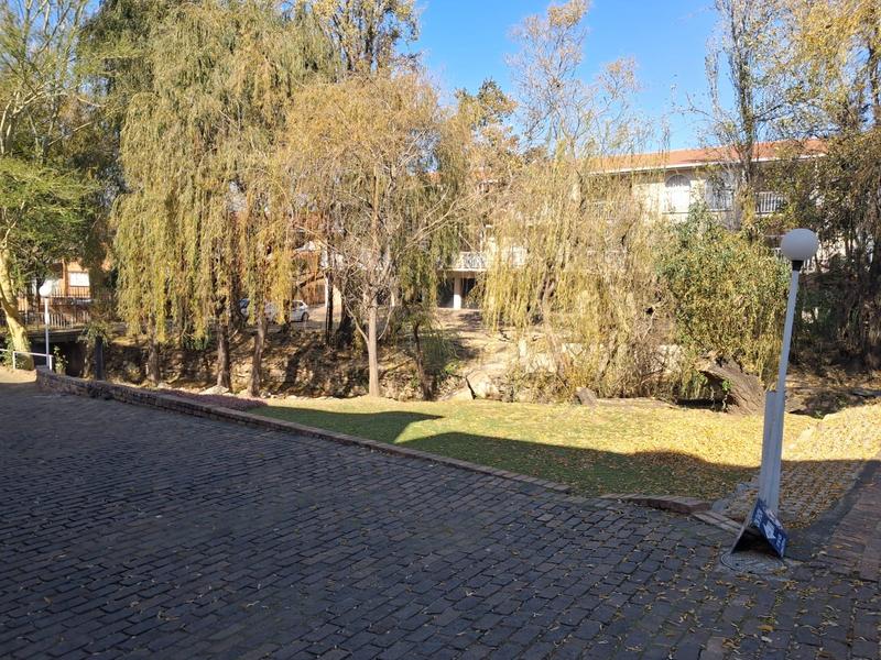 2 Bedroom Property for Sale in South Crest Gauteng