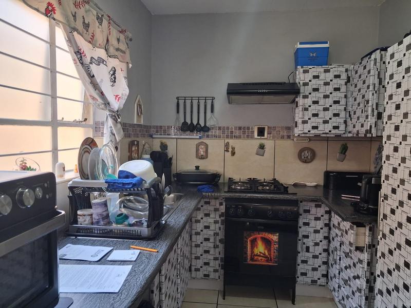 2 Bedroom Property for Sale in South Crest Gauteng