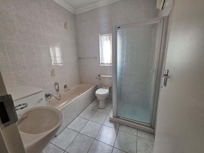 3 Bedroom Property for Sale in Birchleigh Gauteng