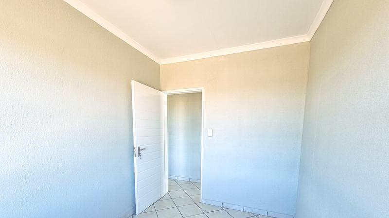 3 Bedroom Property for Sale in Windmill Park Gauteng
