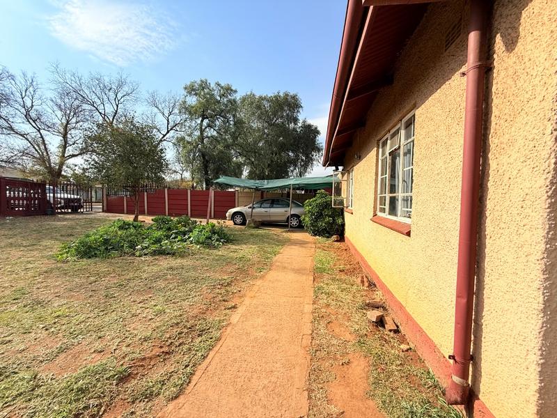 2 Bedroom Property for Sale in Vanderbijlpark CW 5 Gauteng