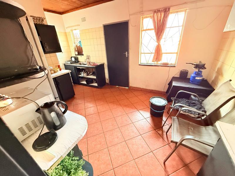 2 Bedroom Property for Sale in Vanderbijlpark CW 5 Gauteng