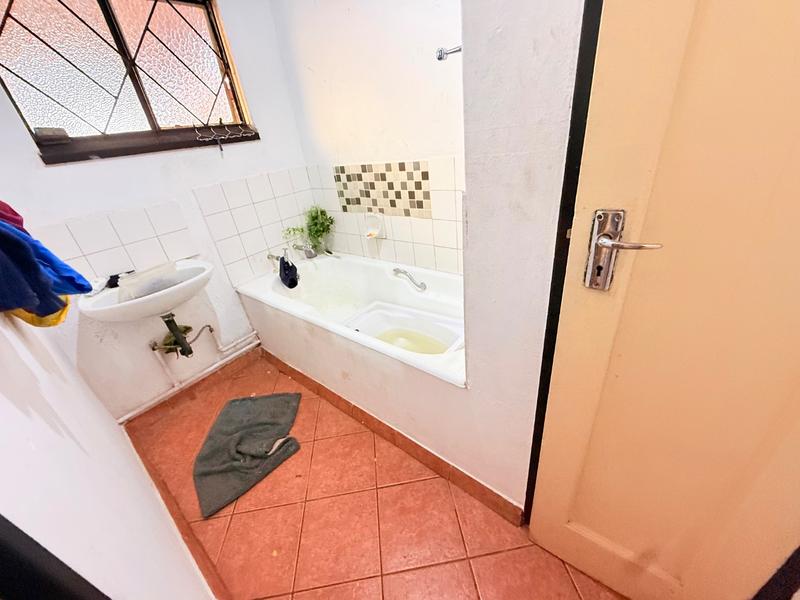 2 Bedroom Property for Sale in Vanderbijlpark CW 5 Gauteng