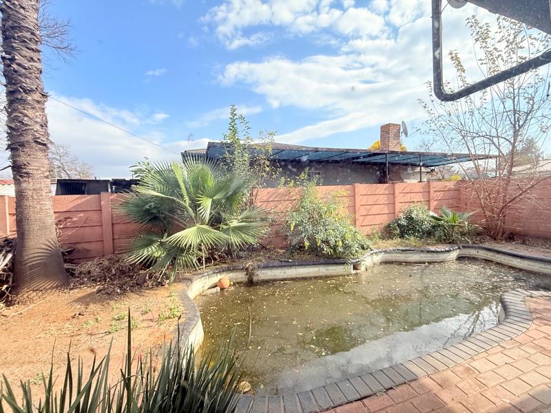 2 Bedroom Property for Sale in Vanderbijlpark CW 5 Gauteng