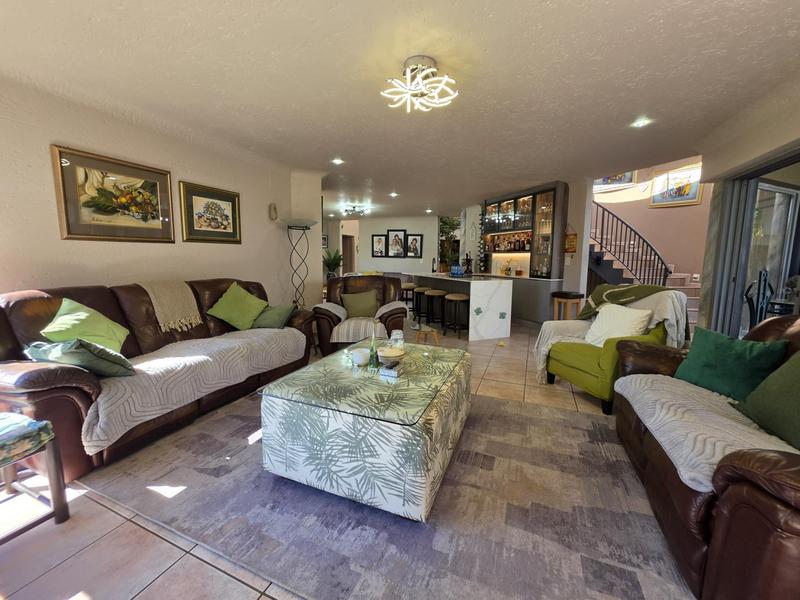 5 Bedroom Property for Sale in Meyersdal Gauteng