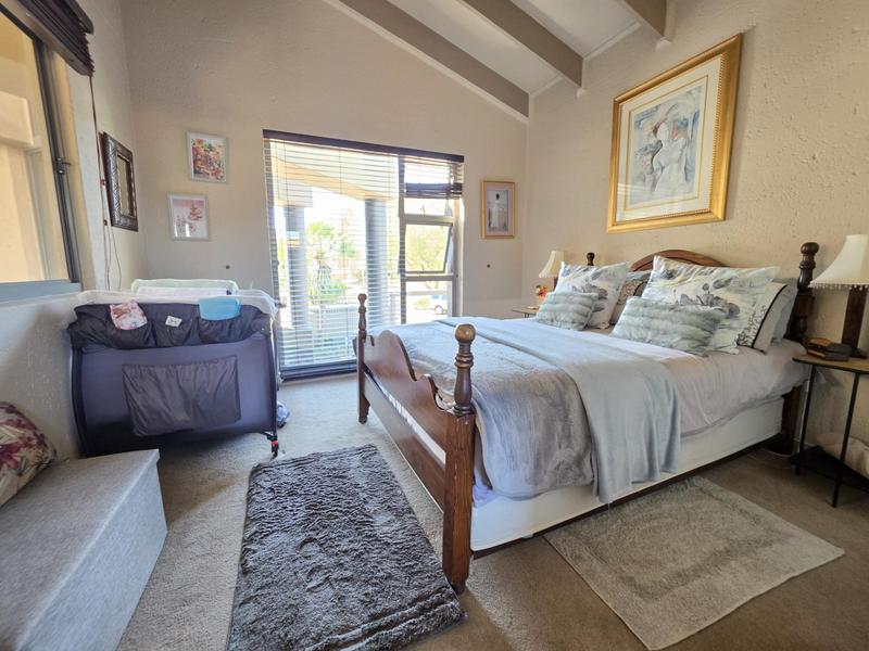 5 Bedroom Property for Sale in Meyersdal Gauteng