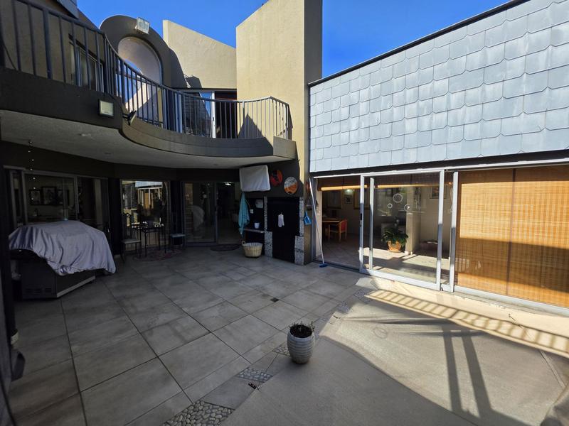 5 Bedroom Property for Sale in Meyersdal Gauteng