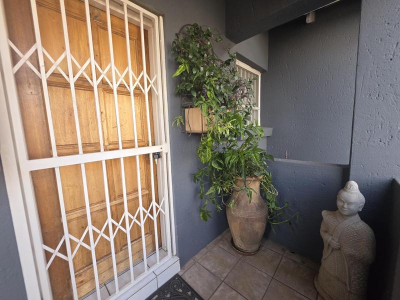 3 Bedroom Property for Sale in New Redruth Gauteng