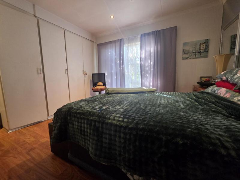 3 Bedroom Property for Sale in New Redruth Gauteng