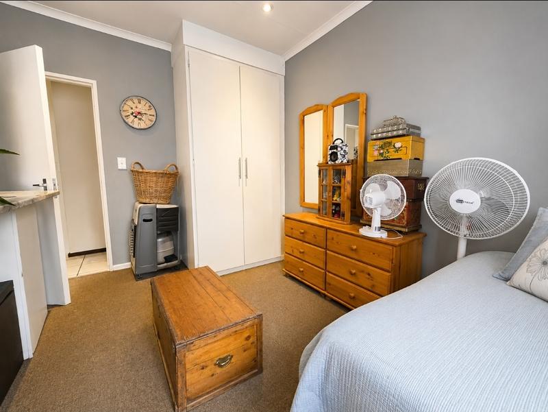 3 Bedroom Property for Sale in New Redruth Gauteng