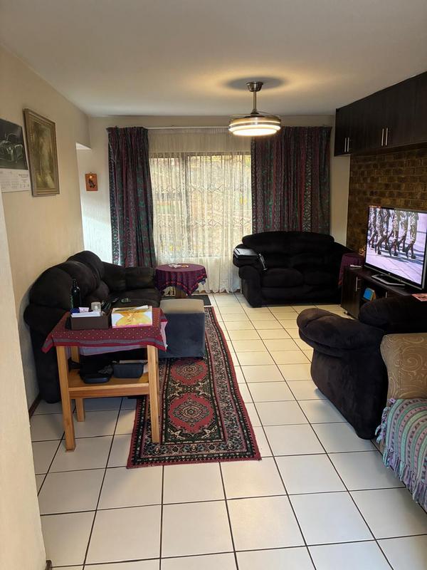 2 Bedroom Property for Sale in Ridgeway Gauteng