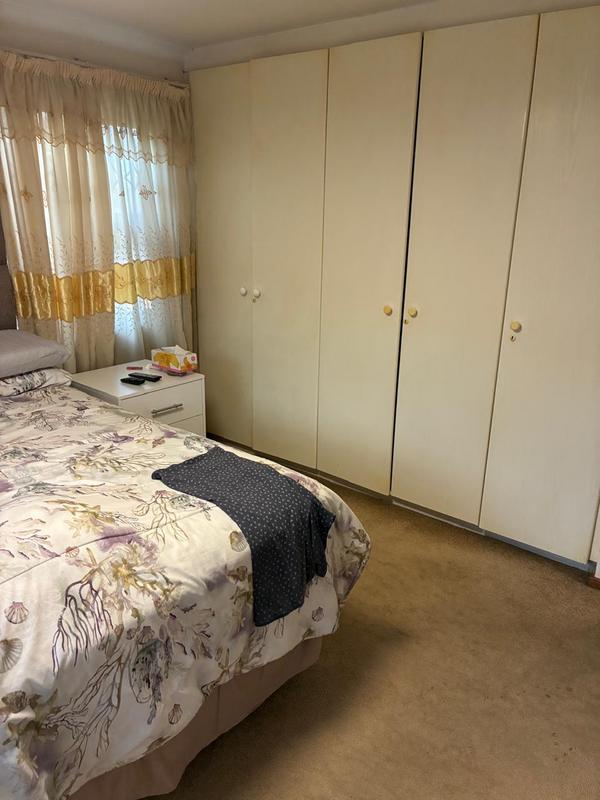 2 Bedroom Property for Sale in Ridgeway Gauteng