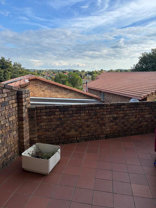 2 Bedroom Property for Sale in Ridgeway Gauteng