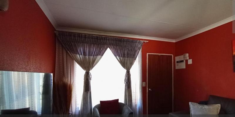 2 Bedroom Property for Sale in Naturena Gauteng
