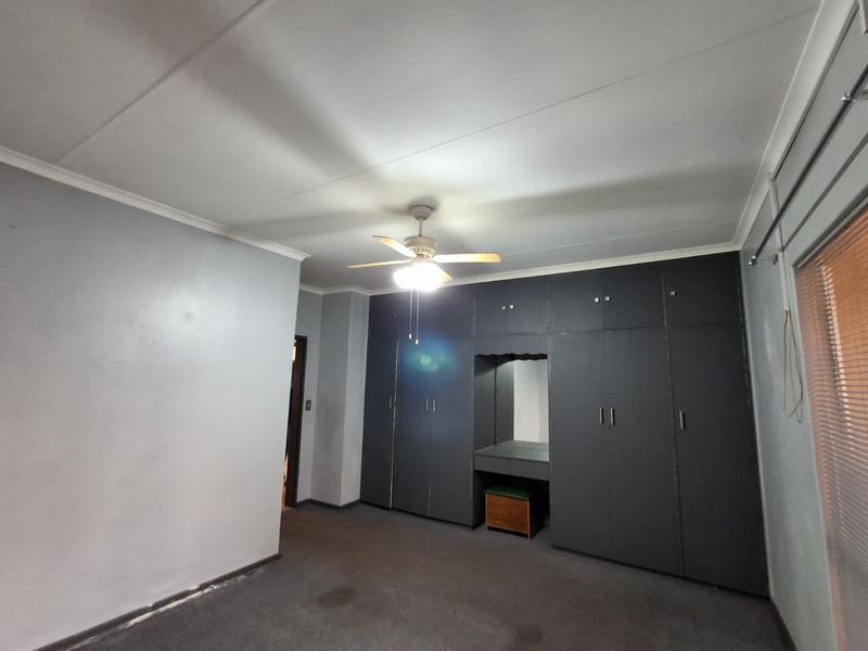 2 Bedroom Property for Sale in Vanderbijlpark CW 3 Gauteng