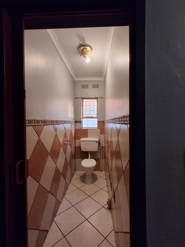 2 Bedroom Property for Sale in Vanderbijlpark CW 3 Gauteng