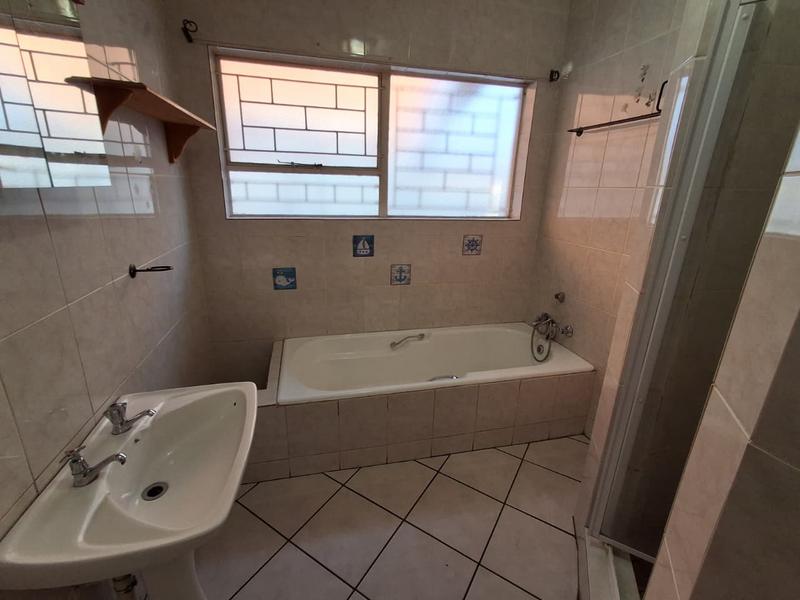 2 Bedroom Property for Sale in Vanderbijlpark CW 3 Gauteng