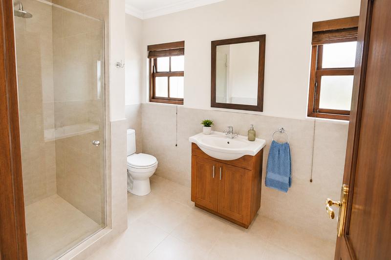 4 Bedroom Property for Sale in Benmore Gardens Gauteng