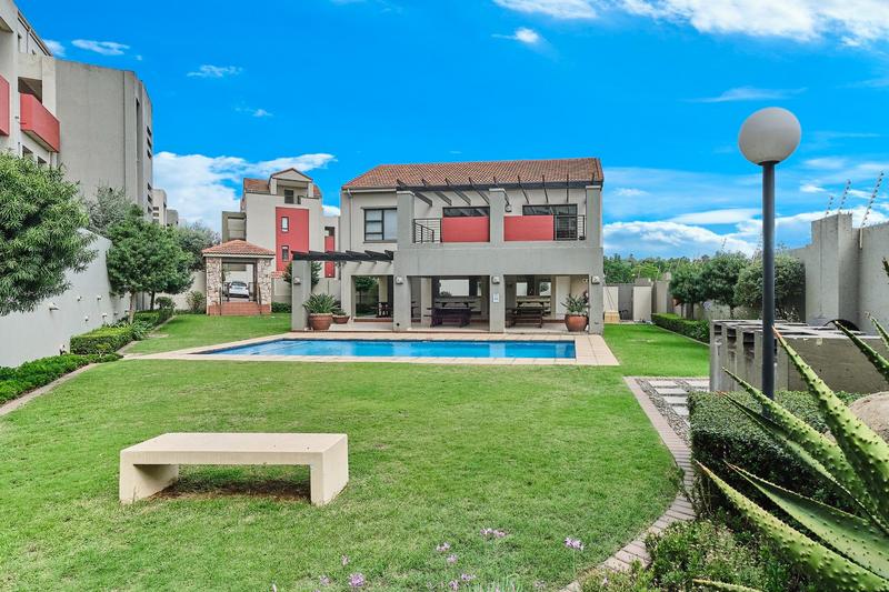 2 Bedroom Property for Sale in Sunninghill Gauteng