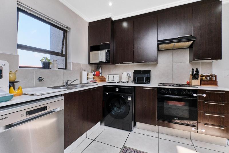 2 Bedroom Property for Sale in Sunninghill Gauteng