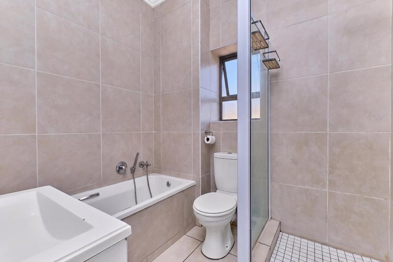 2 Bedroom Property for Sale in Sunninghill Gauteng