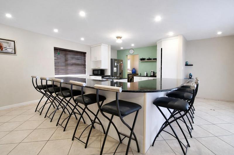 To Let 3 Bedroom Property for Rent in Faerie Glen Gauteng