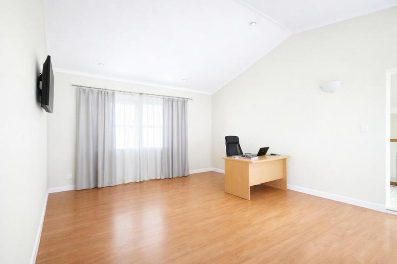 To Let 3 Bedroom Property for Rent in Faerie Glen Gauteng