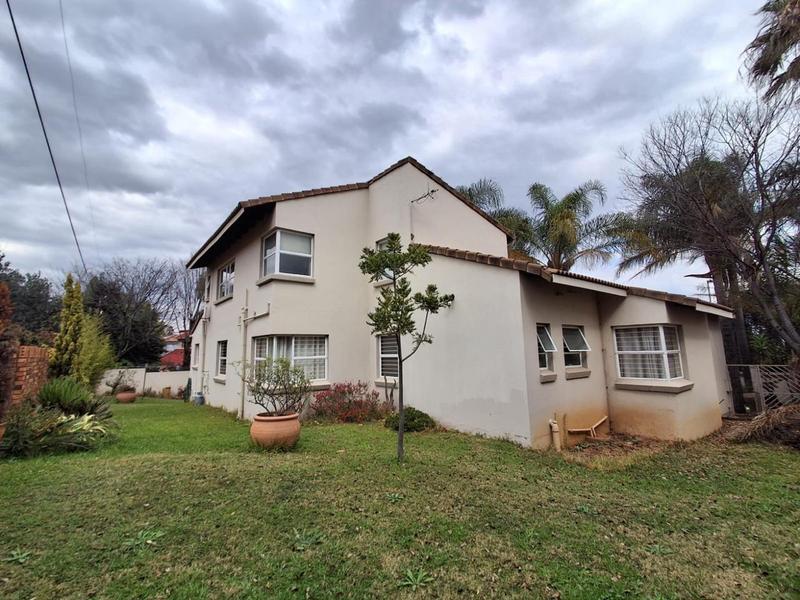 To Let 3 Bedroom Property for Rent in Faerie Glen Gauteng