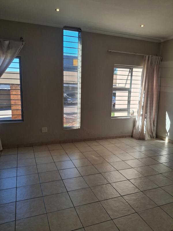 To Let 2 Bedroom Property for Rent in Blackheath Gauteng