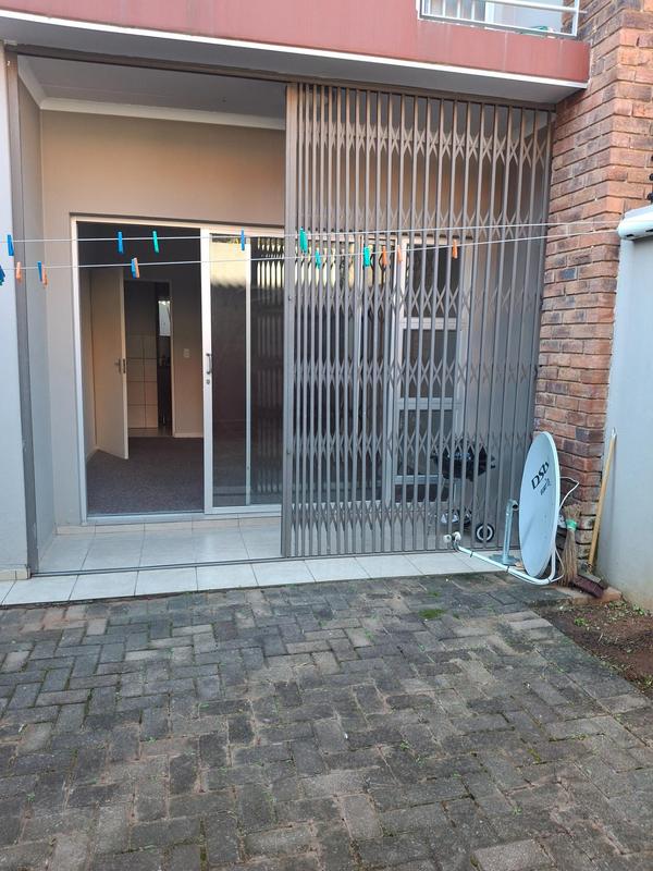 To Let 2 Bedroom Property for Rent in Blackheath Gauteng