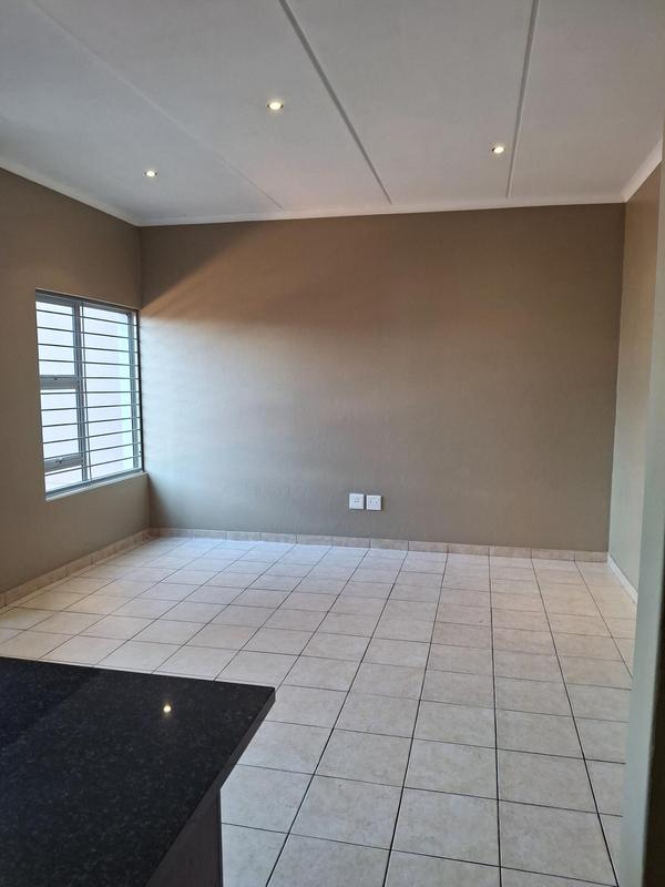To Let 2 Bedroom Property for Rent in Blackheath Gauteng
