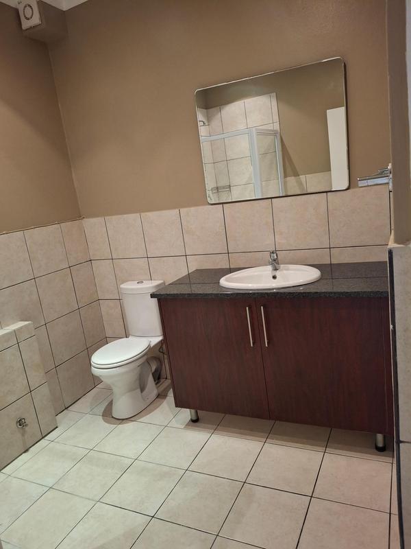 To Let 2 Bedroom Property for Rent in Blackheath Gauteng