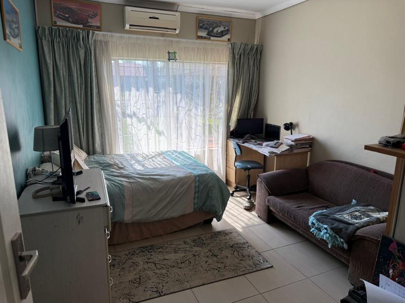 5 Bedroom Property for Sale in Erasmia Gauteng