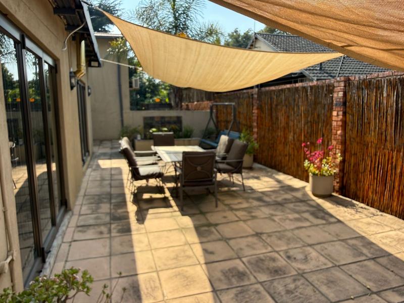 5 Bedroom Property for Sale in Erasmia Gauteng