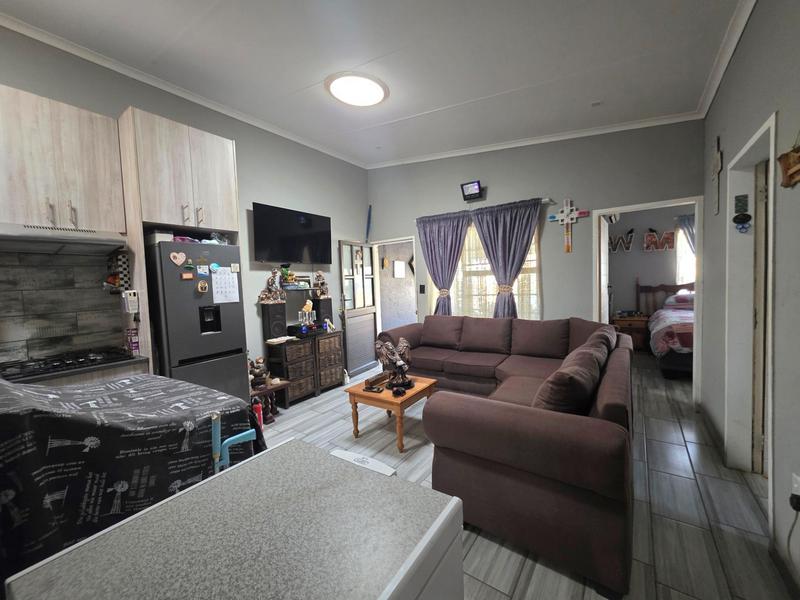 2 Bedroom Property for Sale in Elspark Gauteng