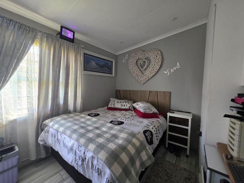 2 Bedroom Property for Sale in Elspark Gauteng