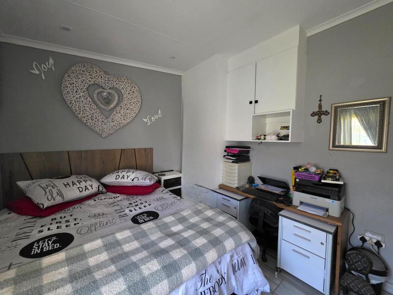 2 Bedroom Property for Sale in Elspark Gauteng