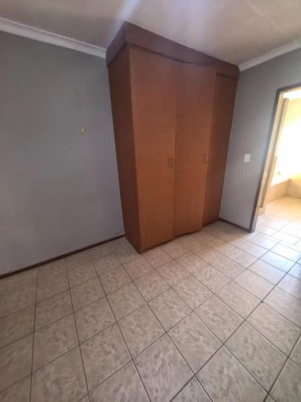 3 Bedroom Property for Sale in Olievenhoutbosch Gauteng
