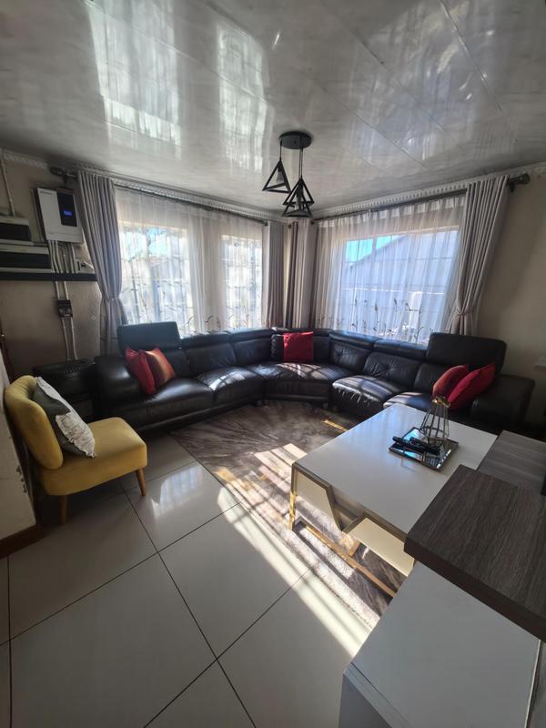 3 Bedroom Property for Sale in Olievenhoutbosch Gauteng